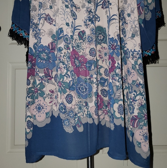 Umgee U.S.A. Floral Kimono 1XL/2XL - Picture 7 of 10